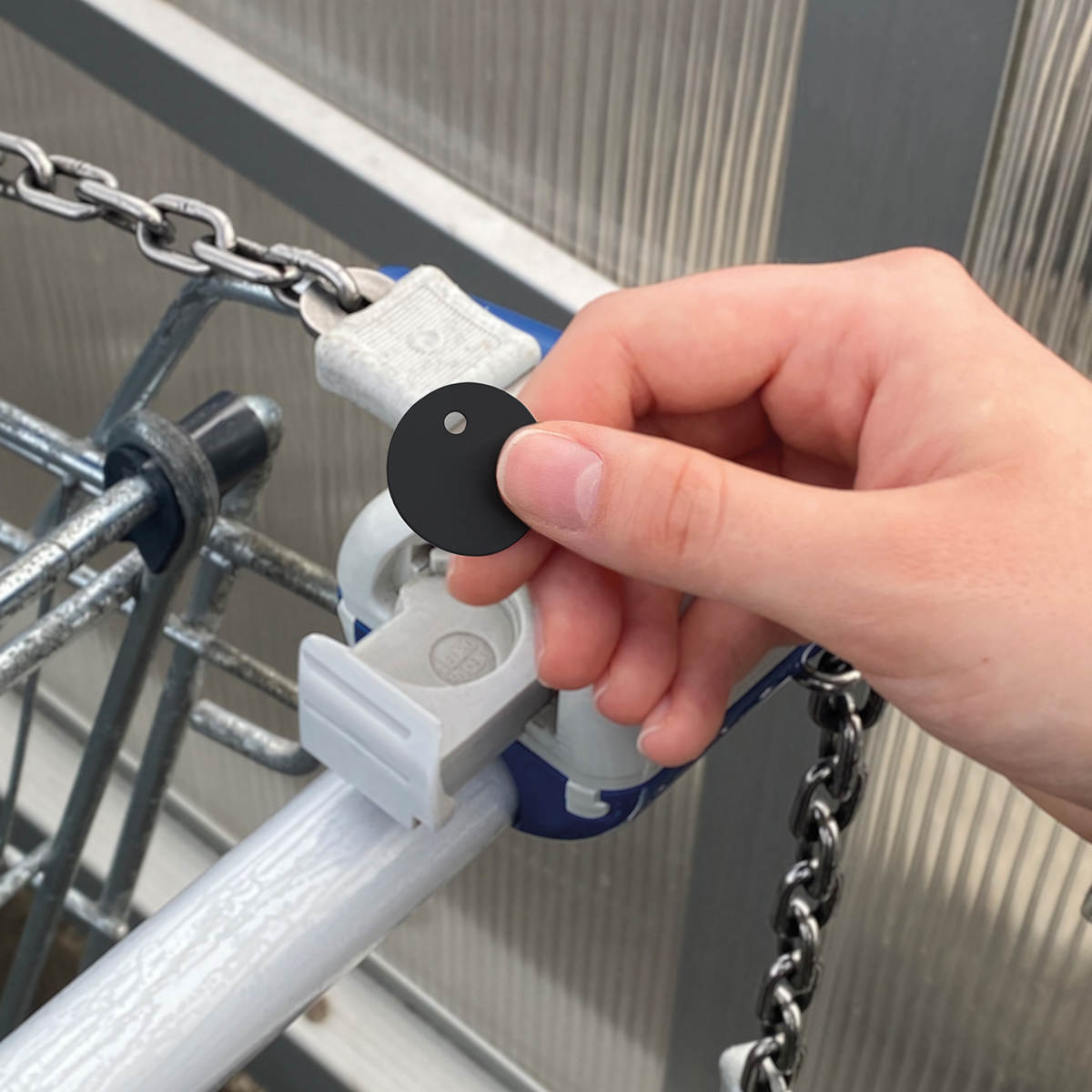 Metall-Karabinerhaken "Omega" als Werbeartikel mit Logo bedrucken